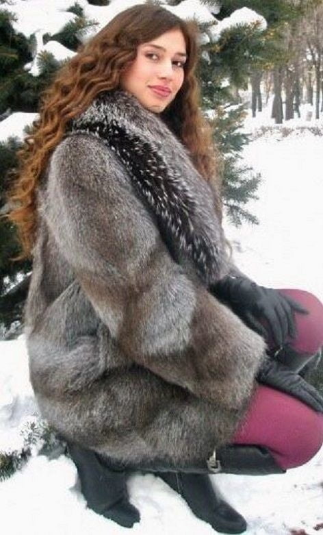 woman in fur coat 22 #101782291