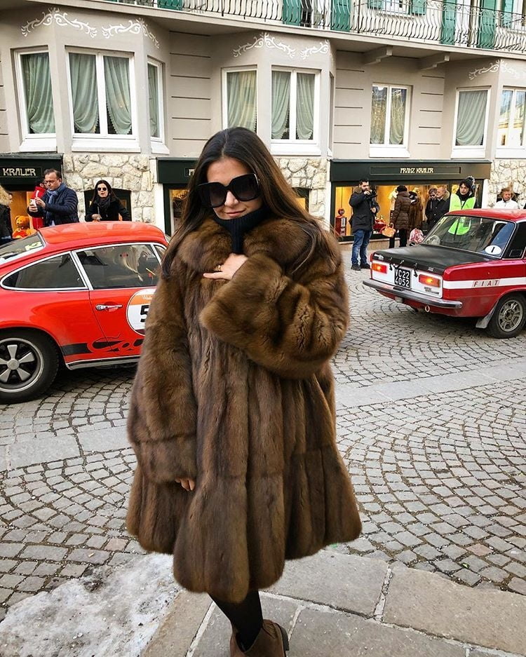 woman in fur coat 22 #101782511
