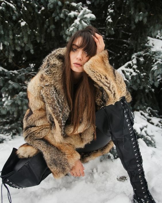 woman in fur coat 22 #101783330