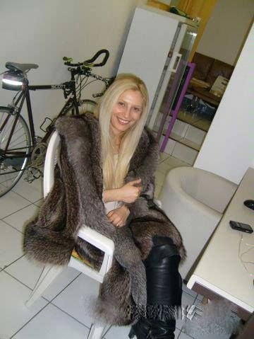 woman in fur coat 22 #101783352