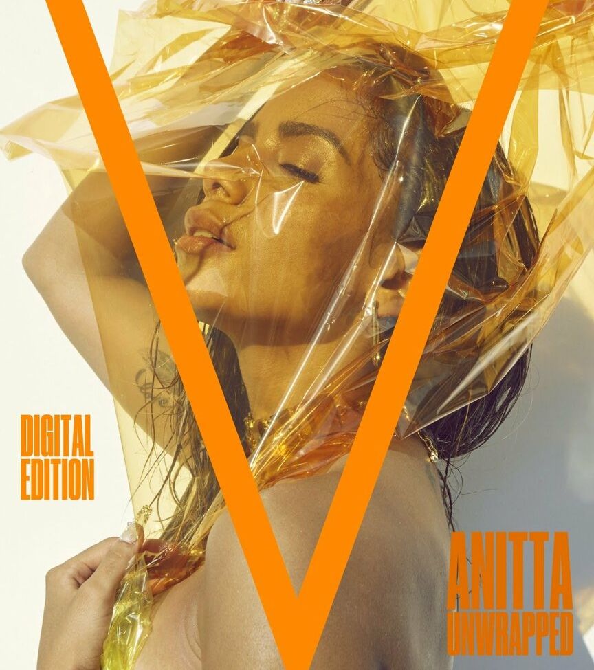 Anitta desnuda #107705242