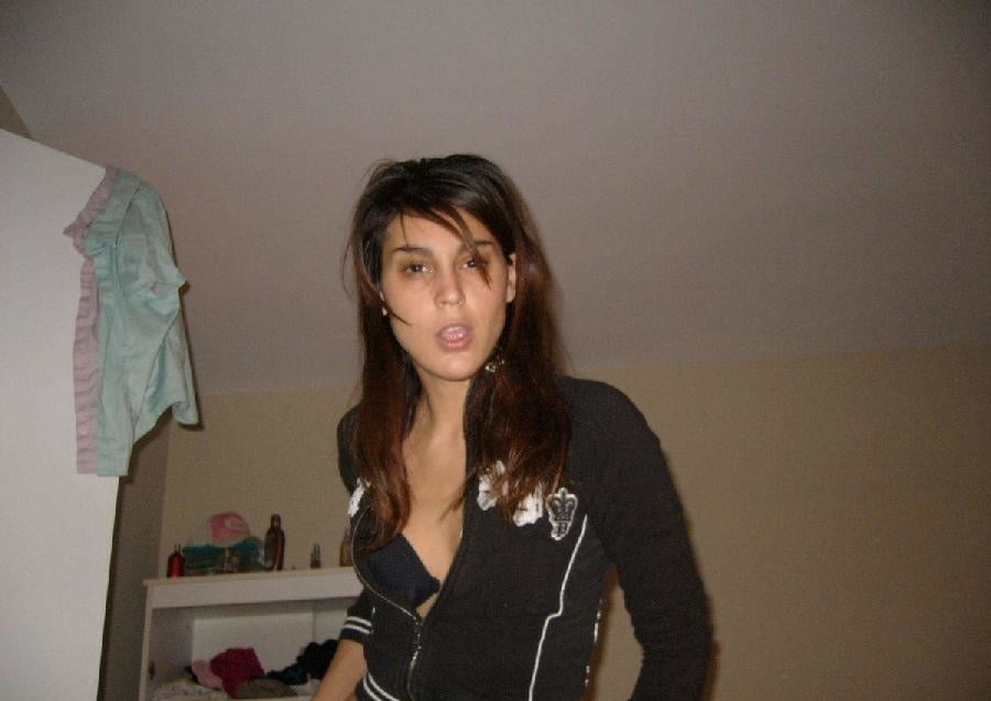 Jeunes et coquines 565
 #94031822