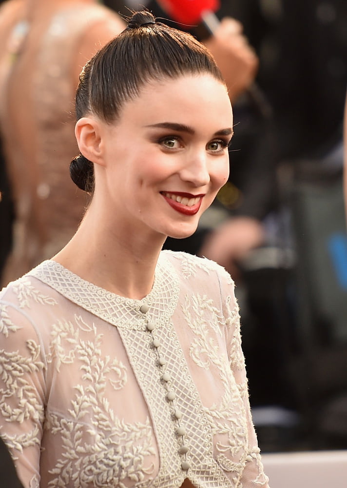 Rooney Mara Obsessed with her part 2! #106028814