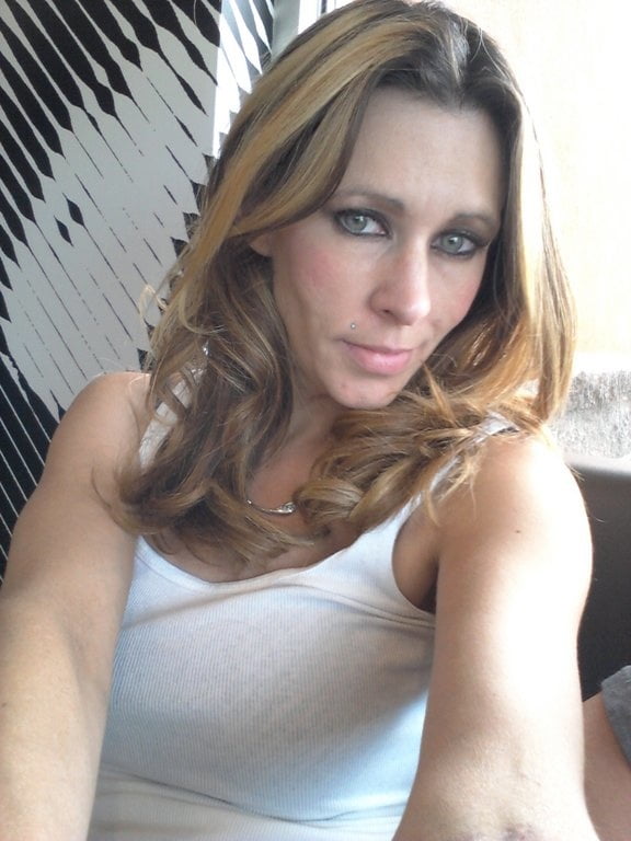 Ex milf gf expuesta 6
 #96250662