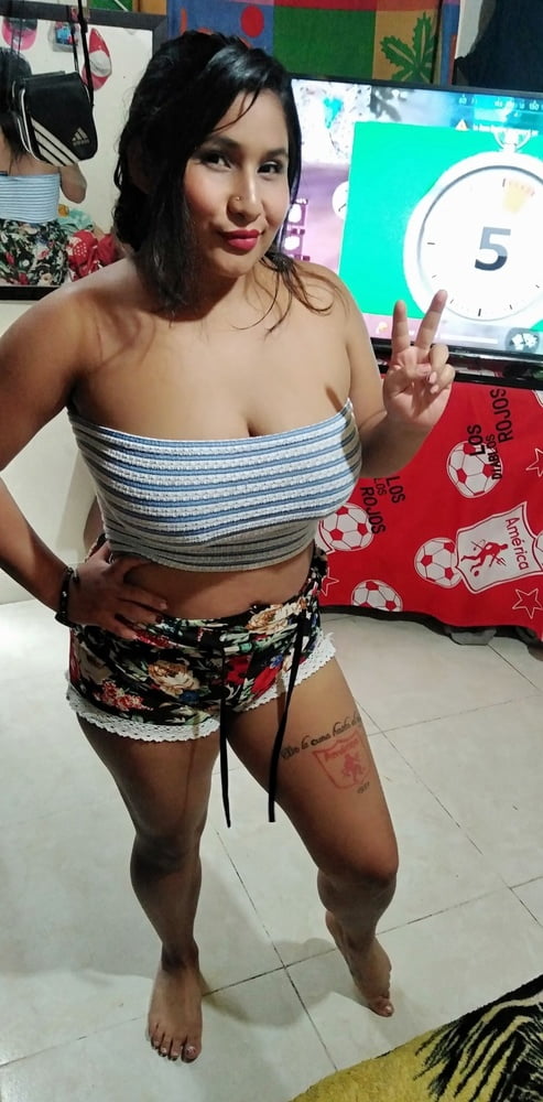 Puta y su cornudo #97079418