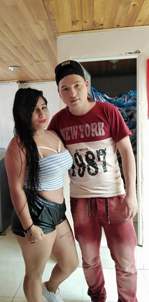 Puta y su cornudo #97079508