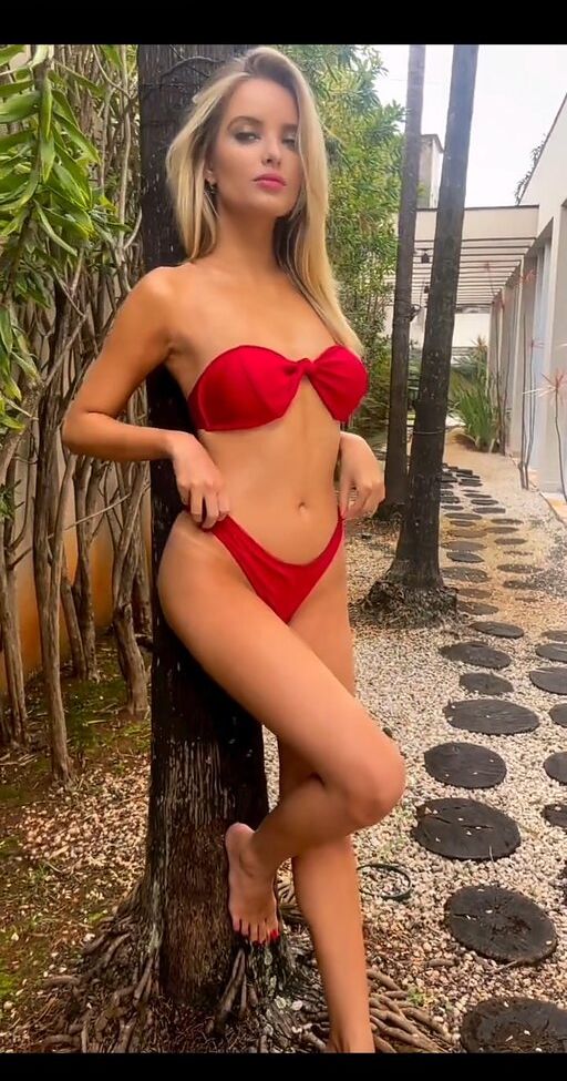 Giovanna Chaves nue #108379243
