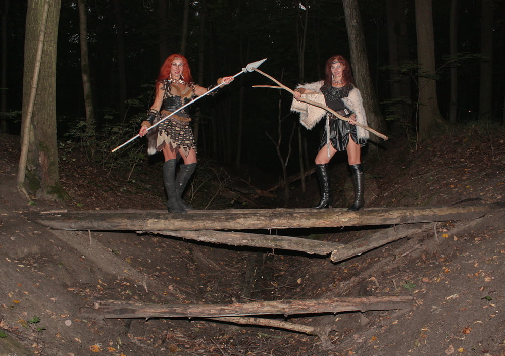 Savage Girls on Log together #106652758