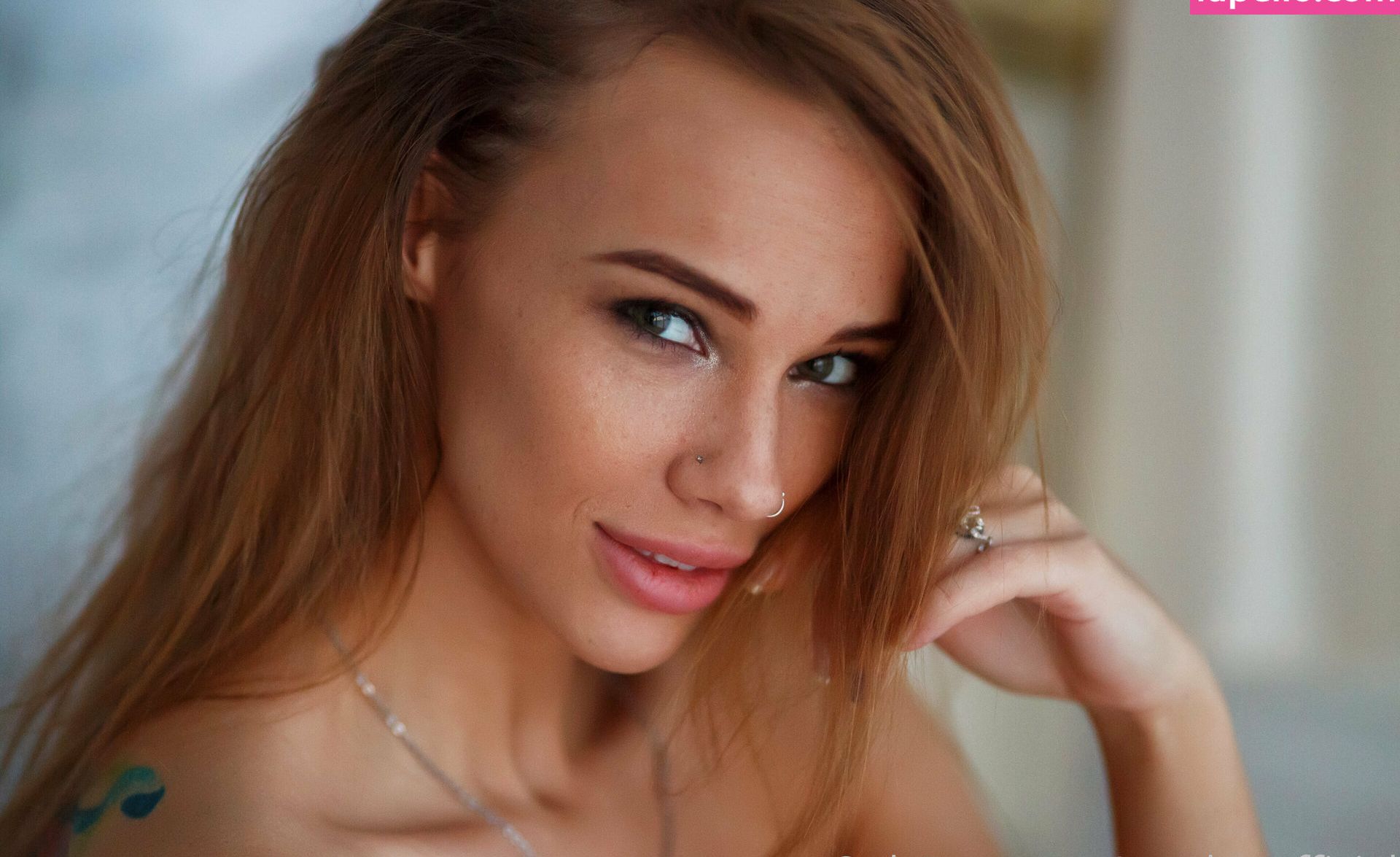 Veronica Wonka desnuda #109866014