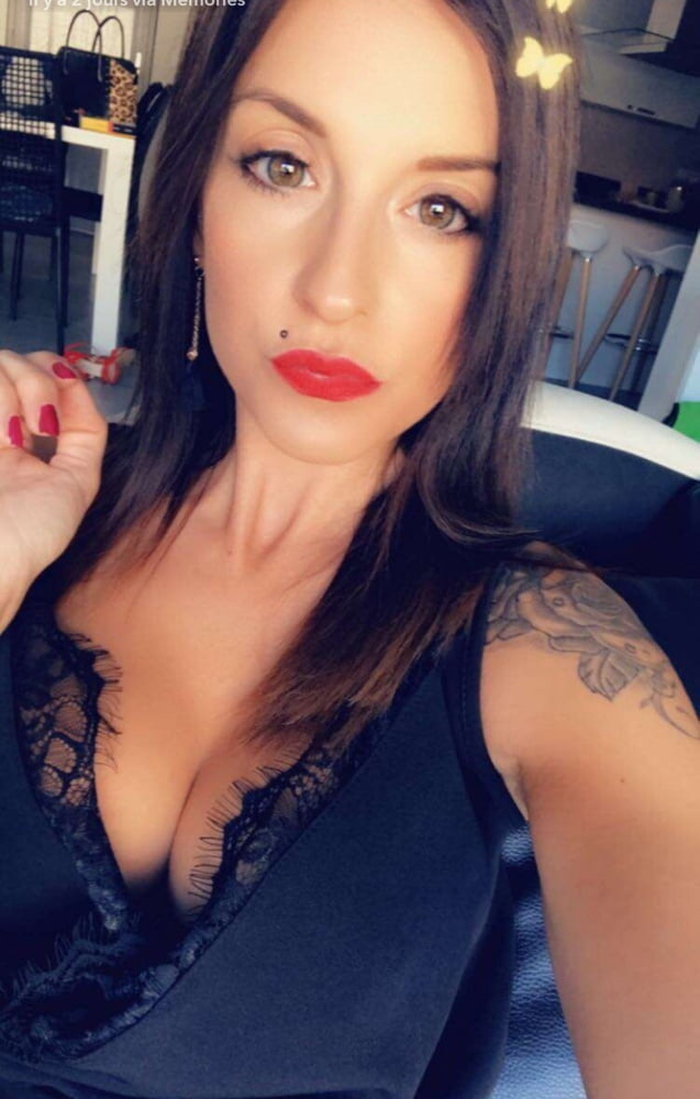 Putas del mundo
 #81026343