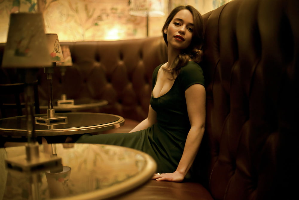 Emila Clarke Hot Pics #103873614