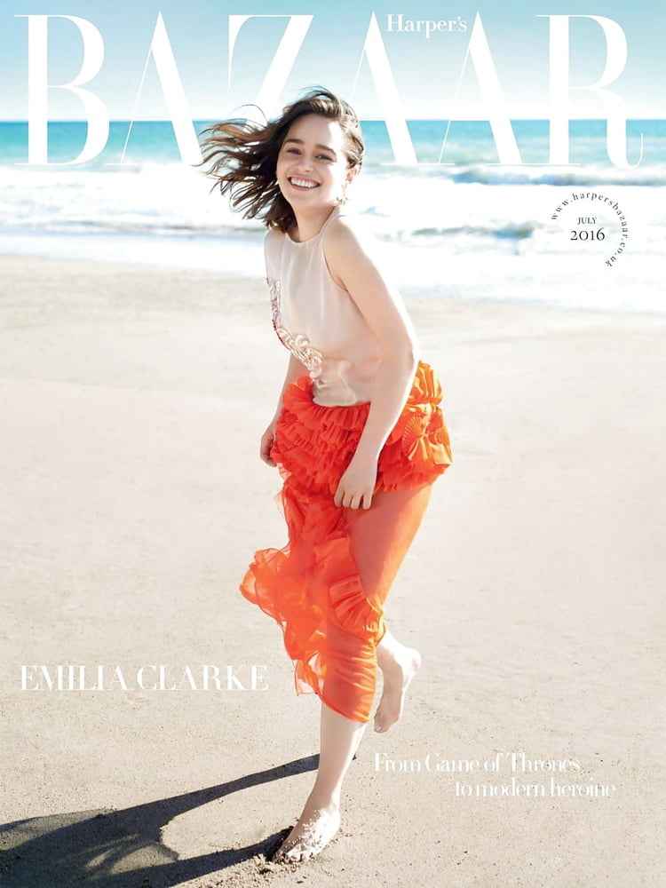 Emila Clarke Hot Pics #103874127