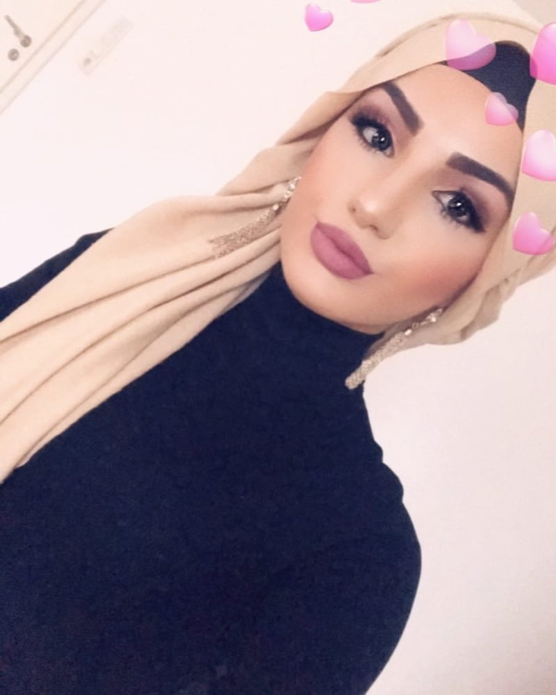 Heiße türkische Instagram-Hijab-Dame
 #79715900