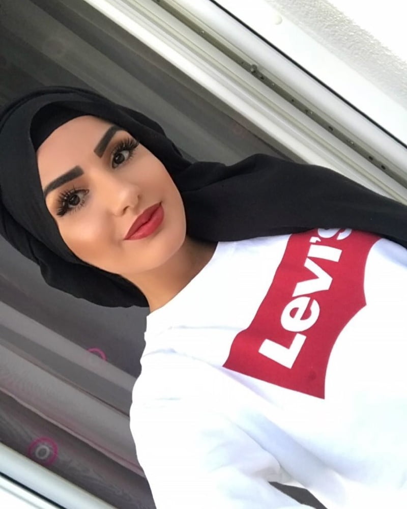 Hot Turkish Instagram Hijab Lady #79715902
