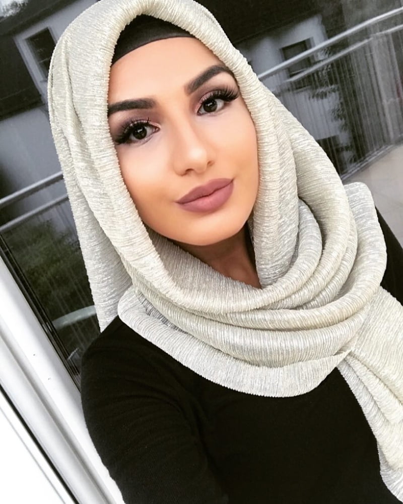 Hot Turkish Instagram Hijab Lady #79715904