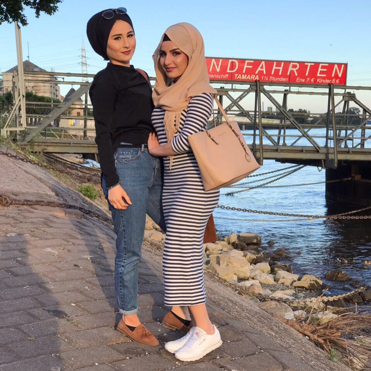 Hot Turkish Instagram Hijab Lady #79715905