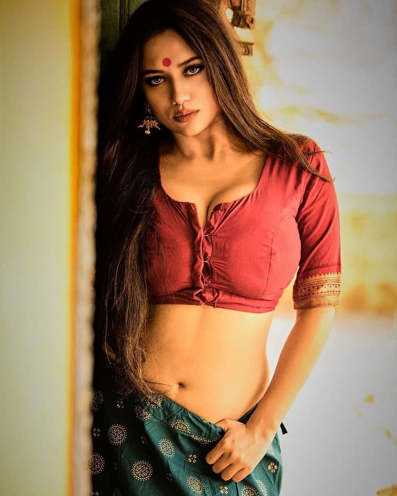 sexy saree #101164327