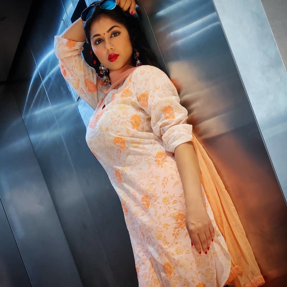 セクシーなサリー
 #101164373