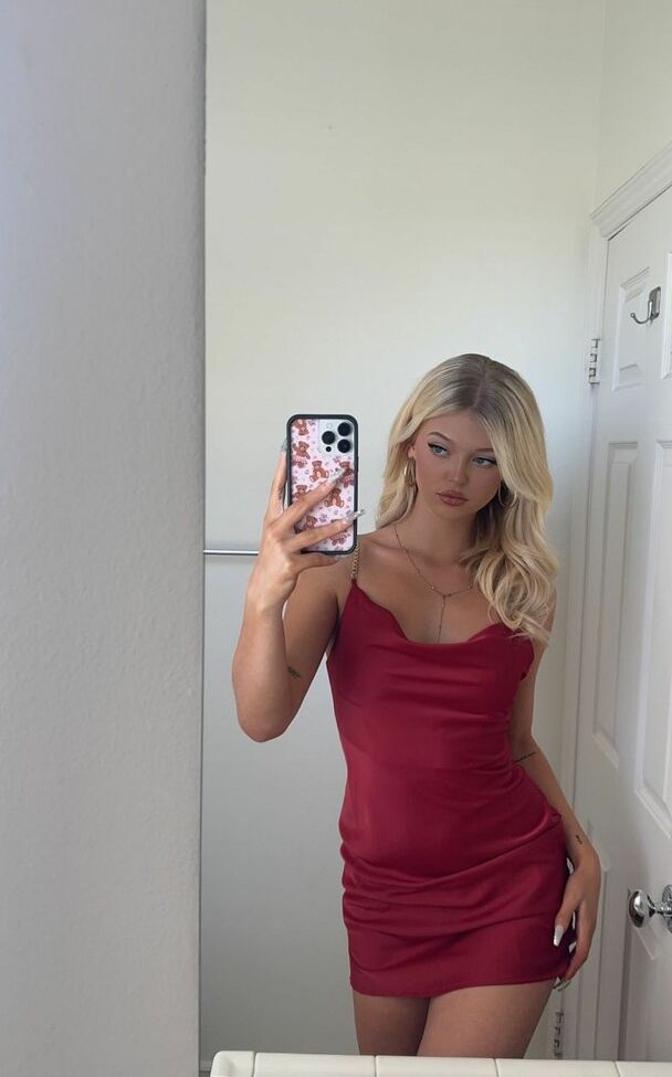 Loren Gray desnuda #107891044