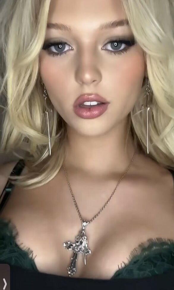 Loren Gray desnuda #107891079