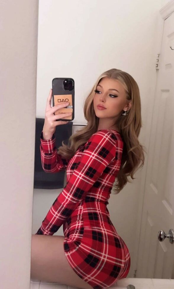 Loren Gray desnuda #107891145