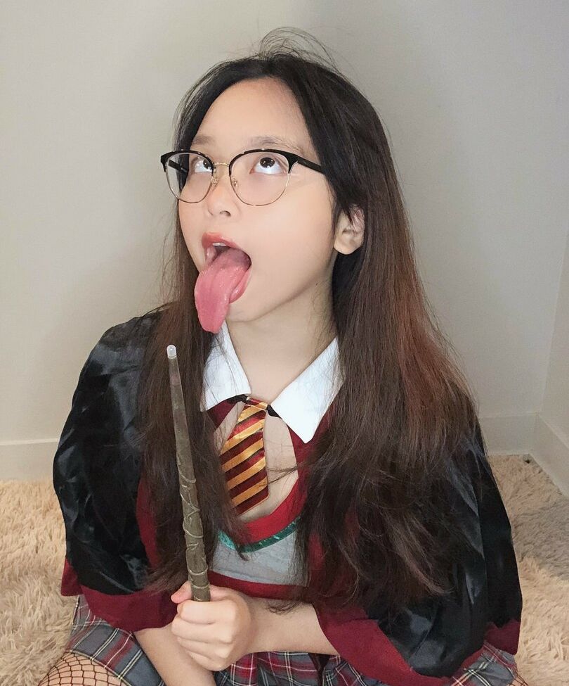 Ambiiyah desnuda #108302030