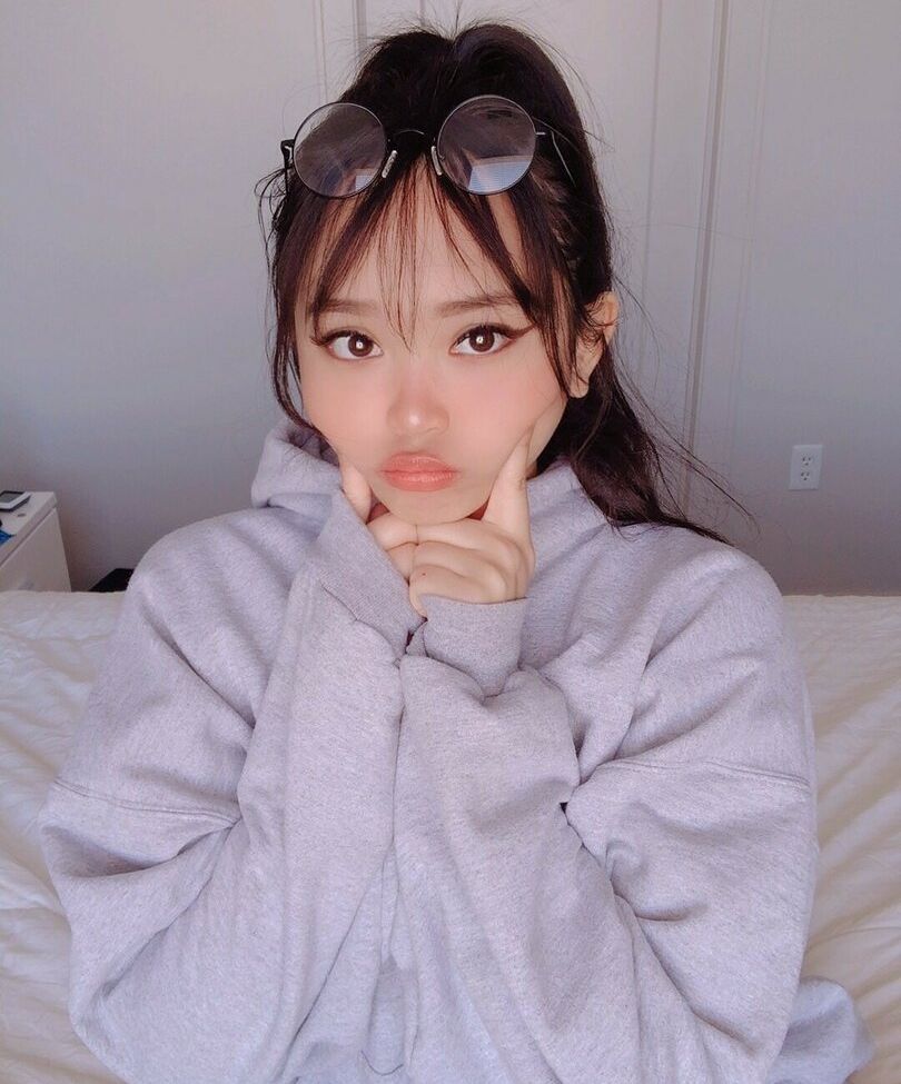 Ambiiyah desnuda #108302339