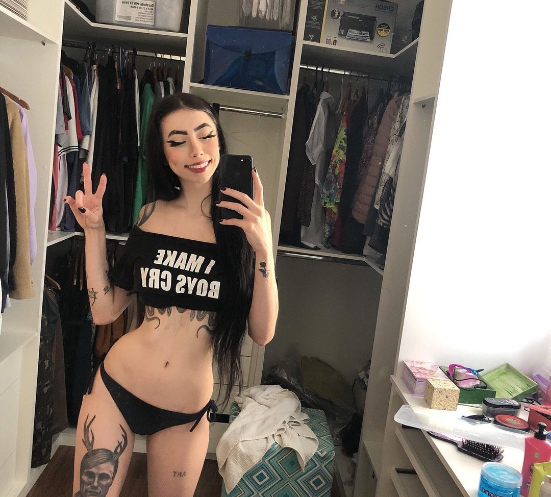 Trizpac desnuda #108160375