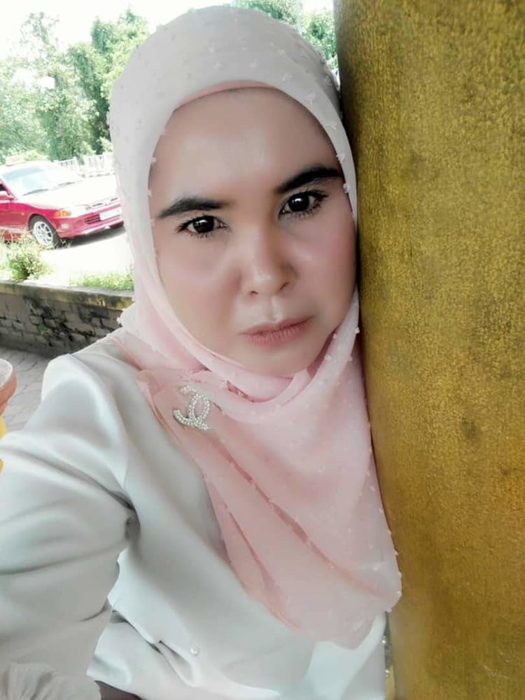 Janda melayu tetek besar #79904547