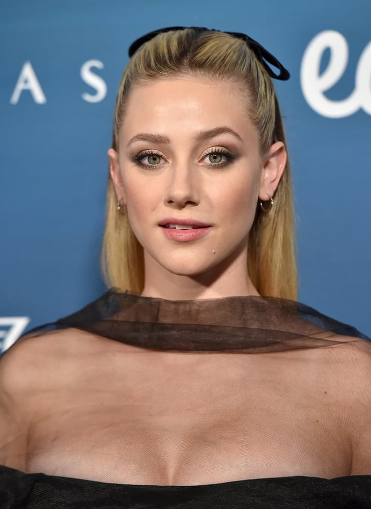 Lili reinhart
 #106514086