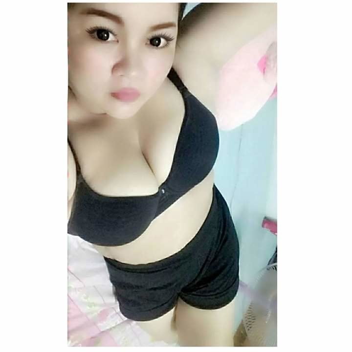 Ibu cantik berdada besar #95372930