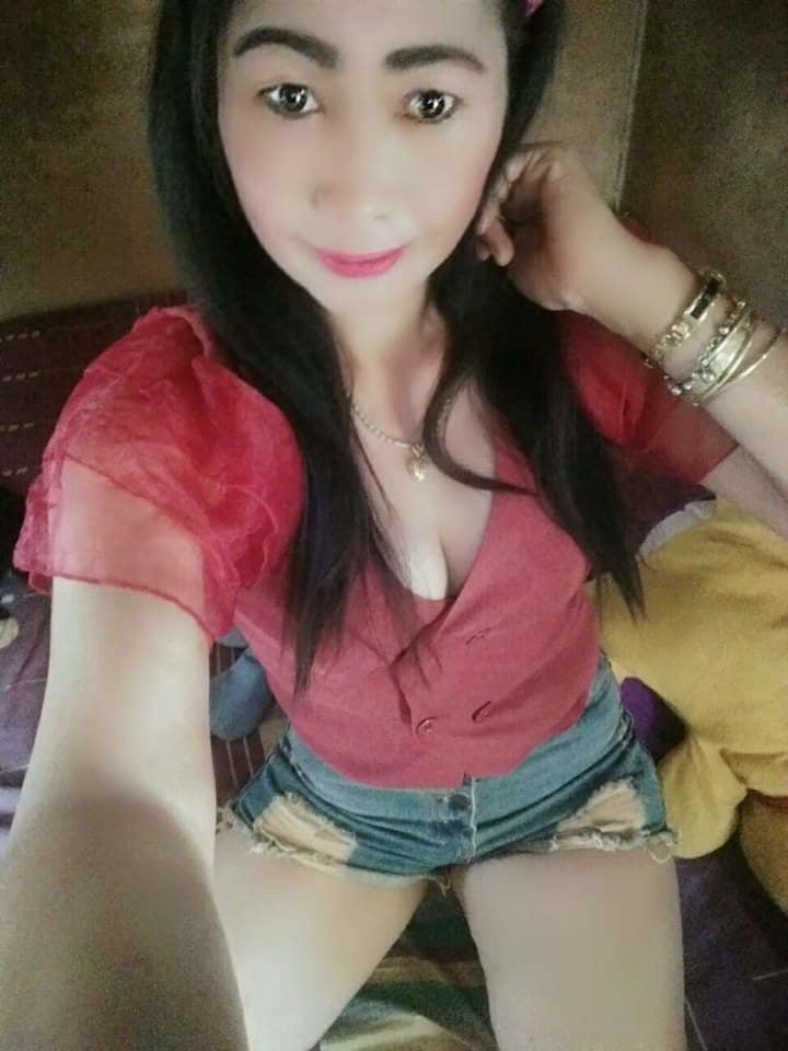 Ibu cantik berdada besar #95372951