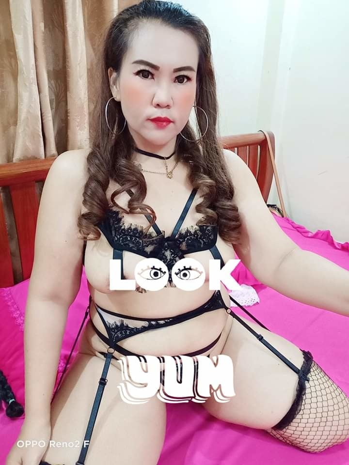 Ibu cantik berdada besar #95372984