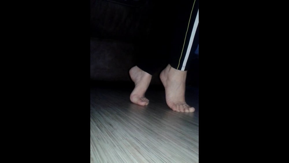 Mes pieds sexy pour footjob
 #106647450