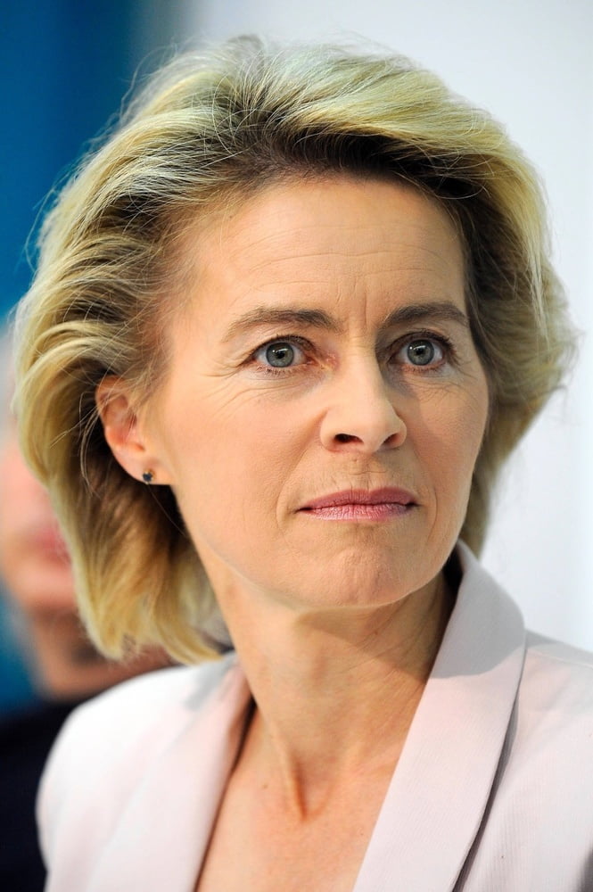 Ursula von der leyen
 #102349534