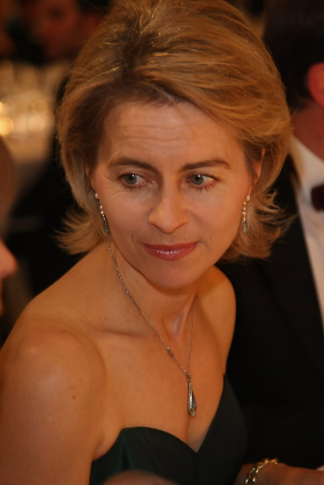 Ursula von der Leyen #102349543