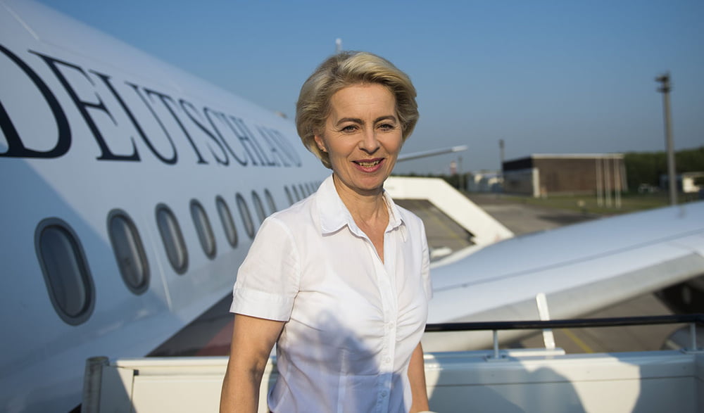 Ursula von der leyen
 #102349576