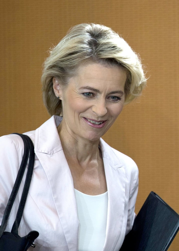 Ursula von der Leyen #102349603