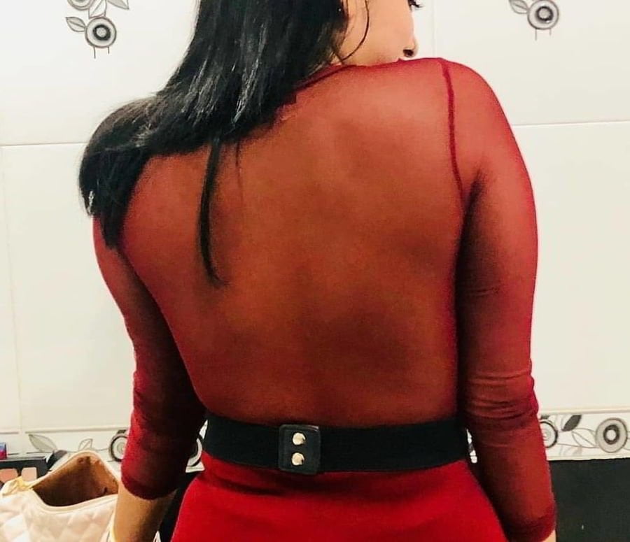 Piumi hansamali
 #80778808