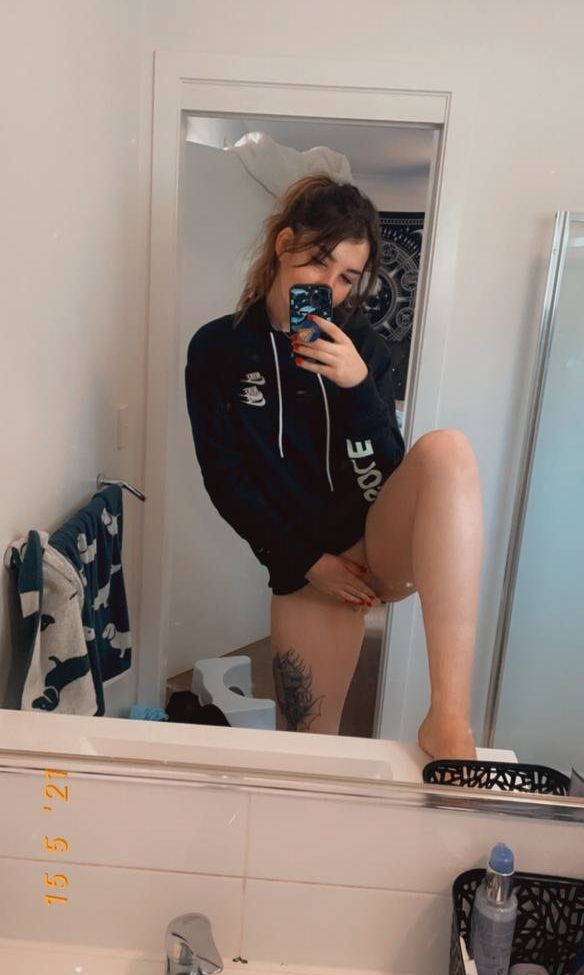 Amateuraussie desnuda #108191861