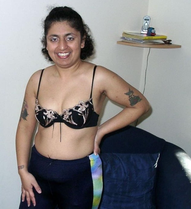 Femme sexy salope indienne
 #105840399