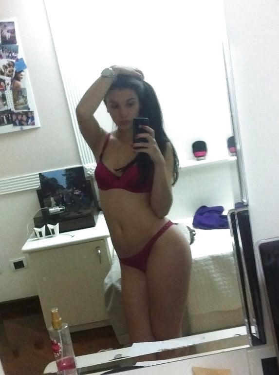 ¿Más de ella?
 #102254106