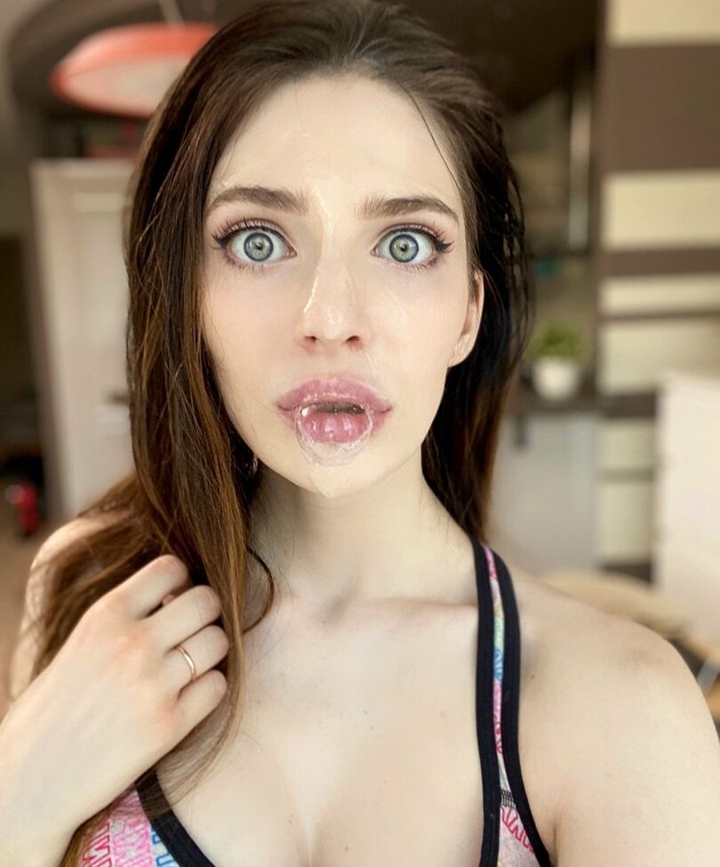 Little Rieslin desnuda #107999016