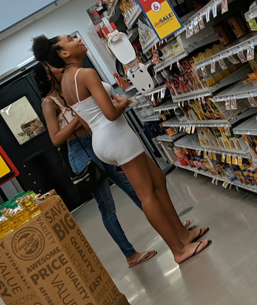 Ebony buns at store, made my dick drip cum in my undie... #106196624