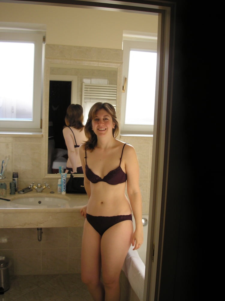 Virginie - Newlywed Fun #100191993
