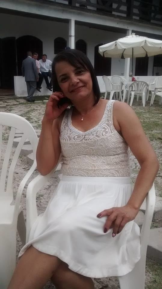 Coroa gostosa #90304586
