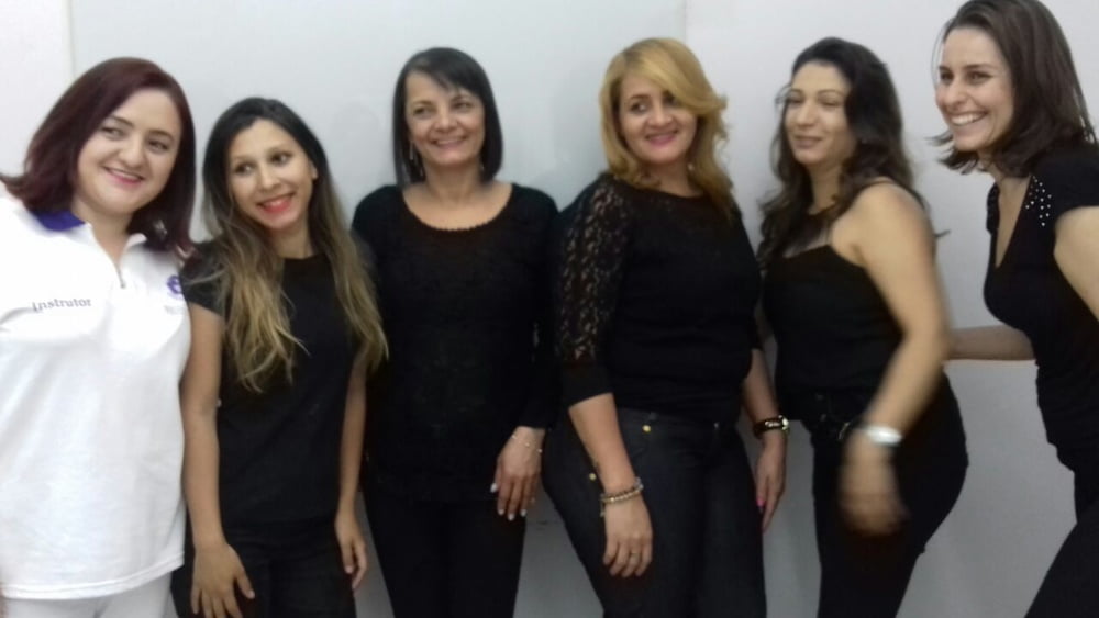 Coroa gostosa #90304593