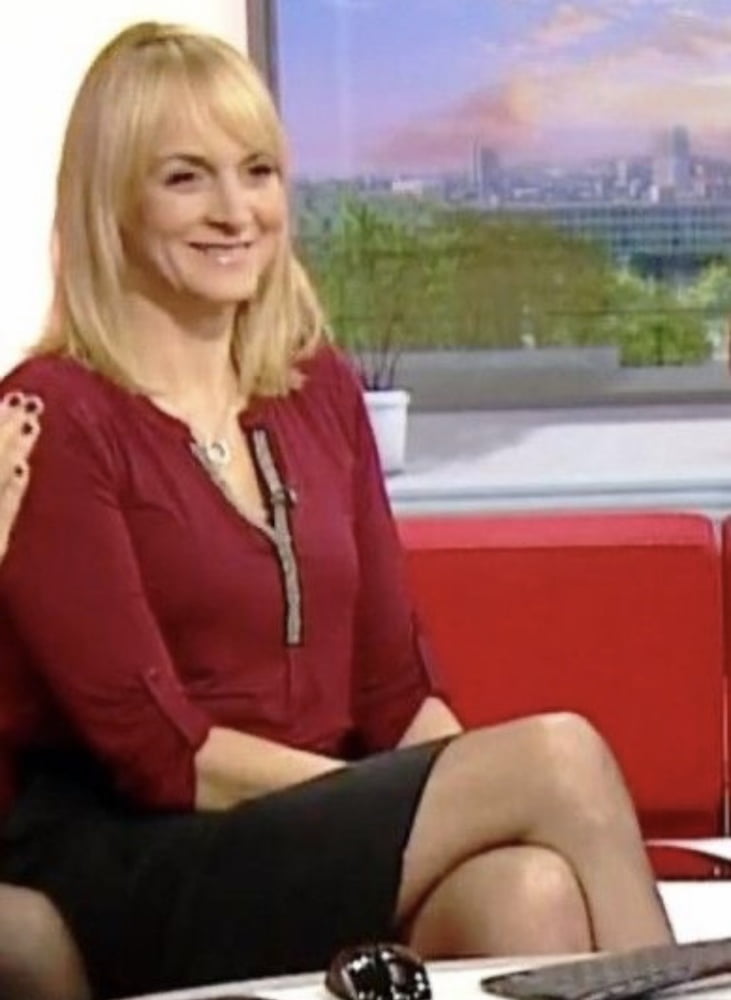Stroking Nice And Hard For MILF Louise Minchin mmm Fuck #92320875
