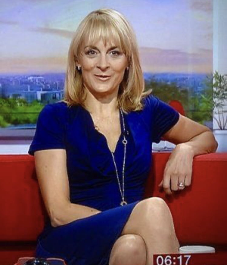 Stroking Nice And Hard For MILF Louise Minchin mmm Fuck #92320899