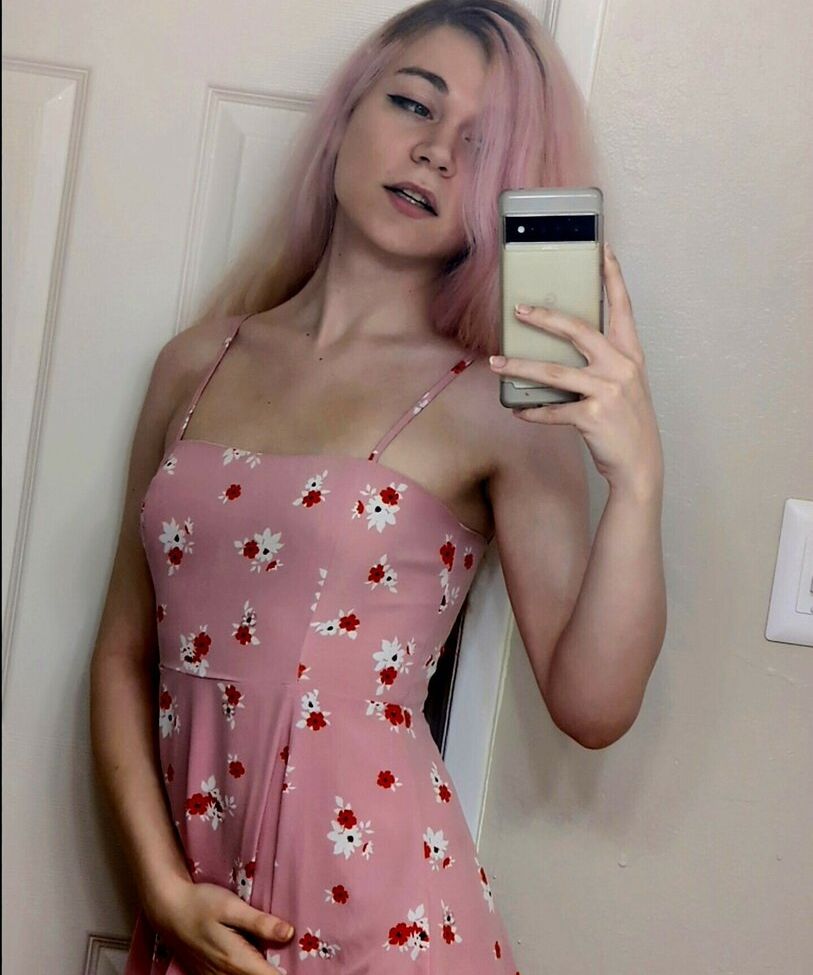 Cloudy nude #109813020